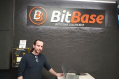 Bitbase abre criptotienda fisica en Barcelona 