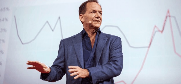 Millonario recomienda criptomonedas en vez de oro