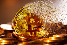 La legalización del bitcoin como moneda oficial en El Salvador, amenaza con incrementar de forma preocupante la deuda del país.